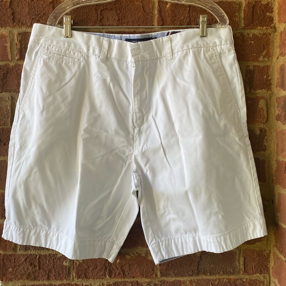 Men’s Tommy Hilfiger Custom Fit White Shorts 38 Waist